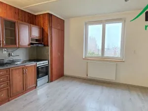 Pronájem bytu 3+1, Tachov, Máchova, 85 m2