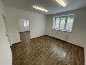 Pronájem kanceláře, Praha - Horní Počernice, Bystrá, 36 m2