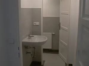 Pronájem kanceláře, Praha - Horní Počernice, Bystrá, 36 m2