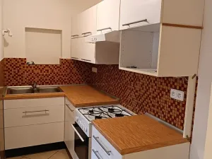 Pronájem bytu 3+kk, Praha - Kobylisy, Bořanovická, 50 m2