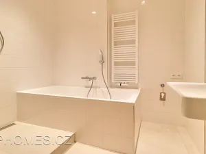 Pronájem bytu 3+1, Praha - Nové Město, Podskalská, 100 m2