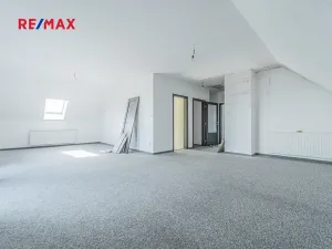 Prodej rodinného domu, Vinařice, 191 m2