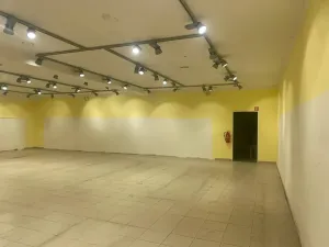 Pronájem obchodního prostoru, Rumburk, Třída 9. května, 300 m2