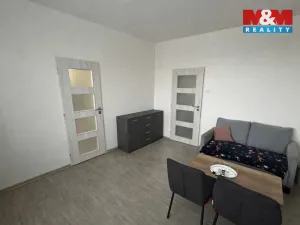 Pronájem bytu 2+1, Louny, Sladkovského, 58 m2