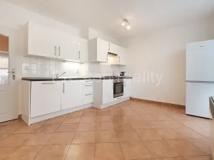 Pronájem bytu 2+kk, Praha - Nusle, Zdaru, 45 m2