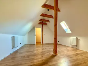 Prodej atypického bytu, Třebíč, Na Úbočí, 85 m2