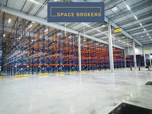 Pronájem skladu, Dašice, 3900 m2