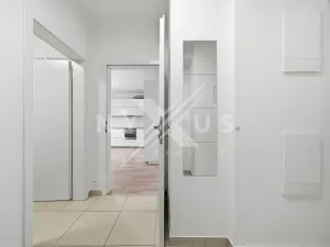 Prodej bytu 2+kk, Praha - Modřany, K Vystrkovu, 57 m2