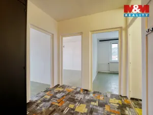 Prodej bytu 4+1, Blatno, 81 m2