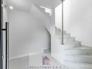 Prodej rodinného domu, Praha - Komořany, Pod lesem, 175 m2