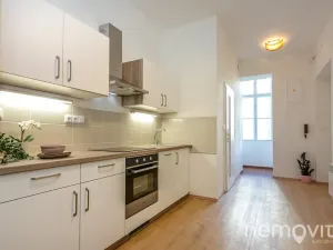 Pronájem bytu 2+kk, Praha - Vinohrady, Americká, 36 m2