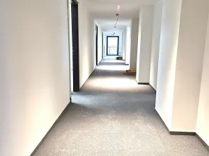 Pronájem kanceláře, Praha - Letňany, Beranových, 150 m2