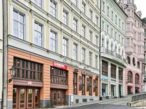 Prodej bytu 3+1, Karlovy Vary, Divadelní náměstí, 113 m2