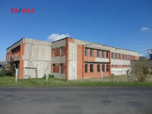 Prodej obchodního prostoru, Oskořínek, Chlebská, 1600 m2