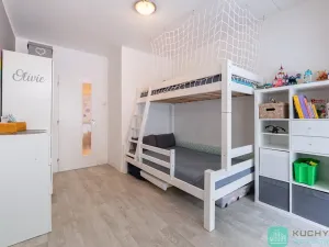 Prodej bytu 3+1, Dubí, Koněvova, 69 m2