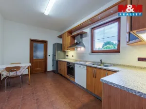 Prodej rodinného domu, Kolová - Háje, 330 m2