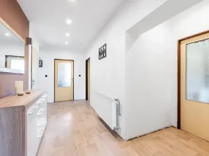 Prodej vícegeneračního domu, Jenštejn, 200 m2