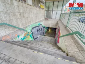 Pronájem skladu, Plzeň - Jižní Předměstí, Husova, 70 m2