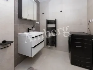 Pronájem bytu 1+kk, Praha - Karlín, Křižíkova, 32 m2