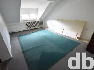 Prodej bytu 3+1, Kraslice, nám. T. G. Masaryka, 95 m2