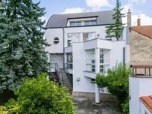 Prodej kanceláře, Křižanov, Benešovo náměstí, 530 m2