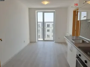 Prodej bytu 2+kk, Milovice, Višňová, 33 m2