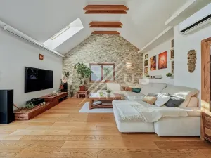 Prodej rodinného domu, Praha - Kyje, Hodějovská, 308 m2