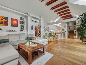 Prodej rodinného domu, Praha - Kyje, Hodějovská, 308 m2