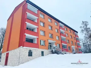 Prodej bytu 2+1, Karlovy Vary, Gagarinova, 64 m2