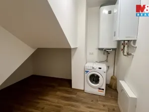 Pronájem rodinného domu, Měník, 150 m2