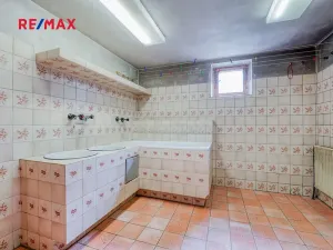 Prodej rodinného domu, Vrčeň, 437 m2