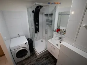 Prodej bytu 3+1, Praha - Černý Most, Kpt. Stránského, 85 m2