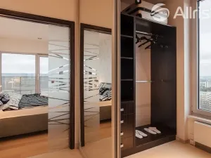 Pronájem atypického bytu, Brno, Majdalenky, 200 m2