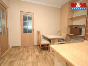 Prodej bytu 3+1, Sokolov, Švabinského, 62 m2