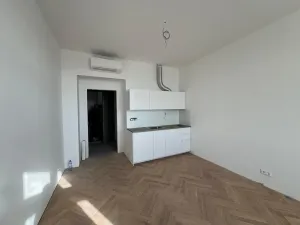 Pronájem bytu 1+kk, Praha, 26 m2