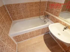 Pronájem bytu 2+1, Chomutov, Holešická, 62 m2