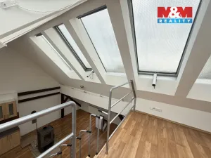 Pronájem atypického bytu, Žatec, Žižkovo náměstí, 100 m2