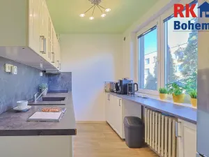 Prodej bytu 3+1, Pečky, V Horkách, 63 m2