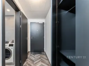 Pronájem bytu 1+kk, Praha, Kolbenova, 30 m2