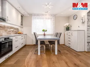 Prodej rodinného domu, Kostomlátky, 5. května, 128 m2