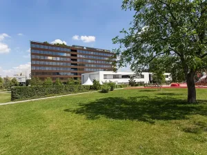 Pronájem kanceláře, Praha - Michle, Za Brumlovkou, 1320 m2