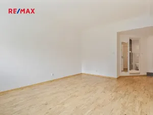 Prodej bytu 2+kk, Praha - Podolí, Podolská, 44 m2