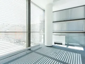 Pronájem kanceláře, Praha - Smíchov, Štefánikova, 371 m2