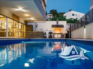 Prodej vily, Podstrana, Chorvatsko, 220 m2