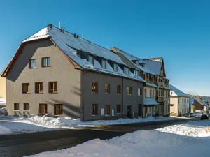 Prodej bytu 1+kk, Boží Dar, 33 m2