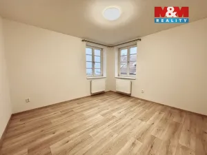 Pronájem bytu 2+1, Louny, Nerudova, 55 m2