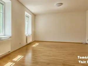 Pronájem bytu 2+1, Hradec Králové - Slezské Předměstí, Slavíčkova, 60 m2