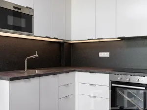 Pronájem bytu 2+kk, Praha - Žižkov, V domově, 50 m2