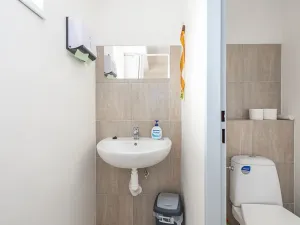 Prodej obchodního prostoru, Praha - Vršovice, Petrohradská, 68 m2