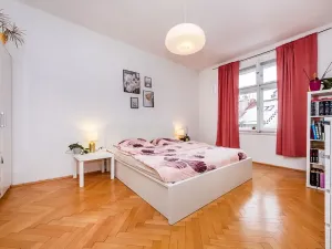 Pronájem bytu 2+1, Praha - Kobylisy, U třešňovky, 68 m2